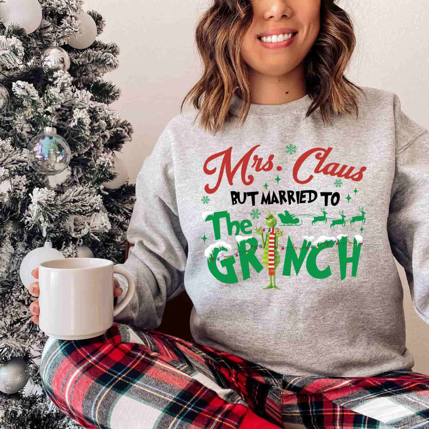 Mrs Claus But Married To The Grinch Sweatshirt, Funny Xmas Shirts, Christmas  Gifts 2022 for Her - Happy Place for Music Lovers