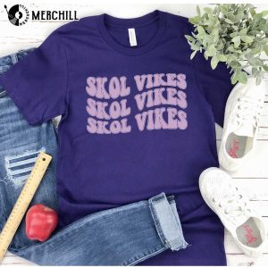 Groovy Skol Vikes Womens Minnesota Vikings Shirt Gifts for Vikings Fans