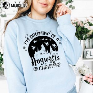 Im Dreaming of A Hogwarts Christmas Shirt Harry Potter Christmas Presents 2