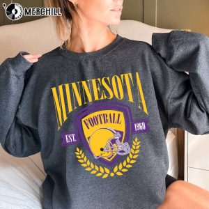 Vintage Vikings T Shirt Minnesota Vikings Gift 2