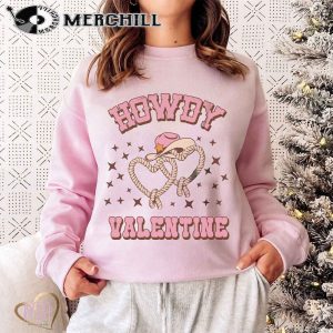 Retro Cowboy Western Valentine Howdy Funny Cute Vintage Sweatshirt