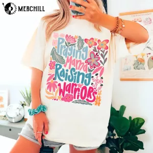 Boho Floral Praying Mama Raising Warriors Tee Gifts for Mum Ideas