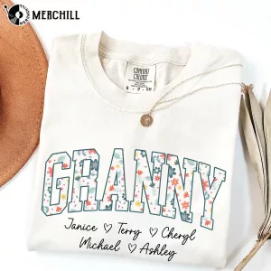 Personalized Floral Granny Graphic Tee Gifts for Mum from Son 3