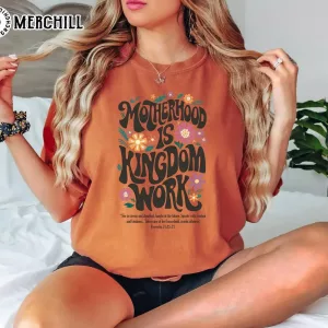 Vintage Motherhood is Kingdom Work T-Shirt Gift Ideas for Mum