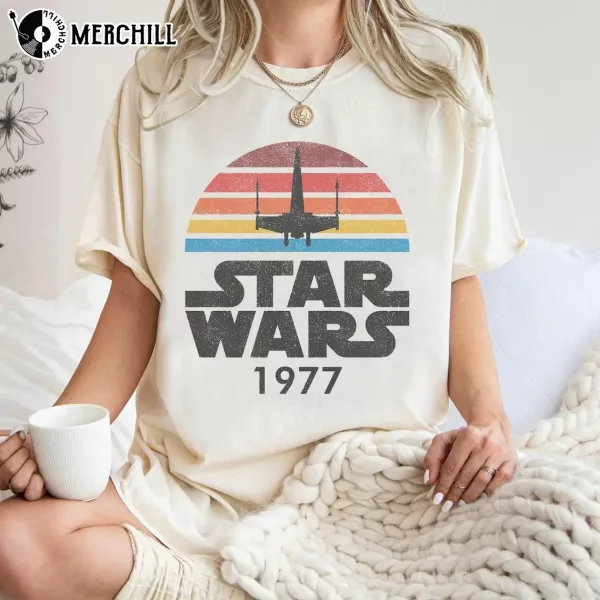 Vintage Retro Disney Star Wars 1977 Shirt Gifts for Star Wars Fans